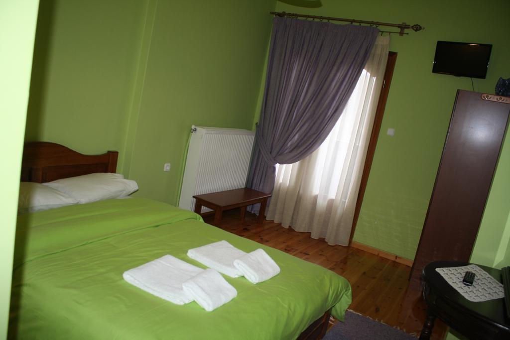 Guesthouse To Spiti Τou Gakou Nestorion Bilik gambar