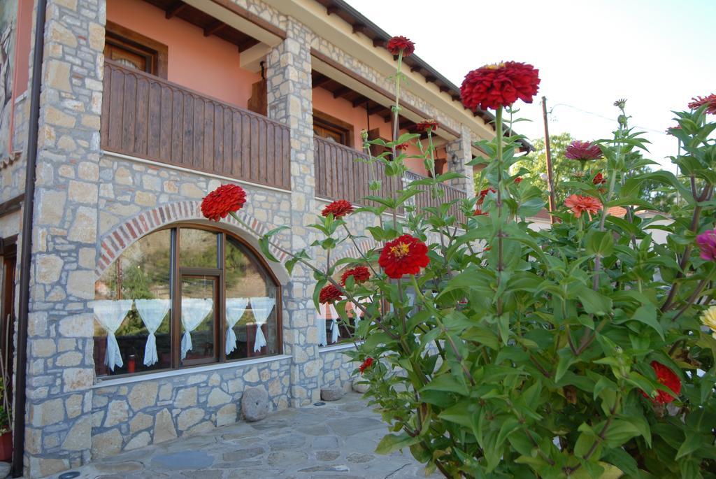 Guesthouse To Spiti Τou Gakou Nestorion Luaran gambar